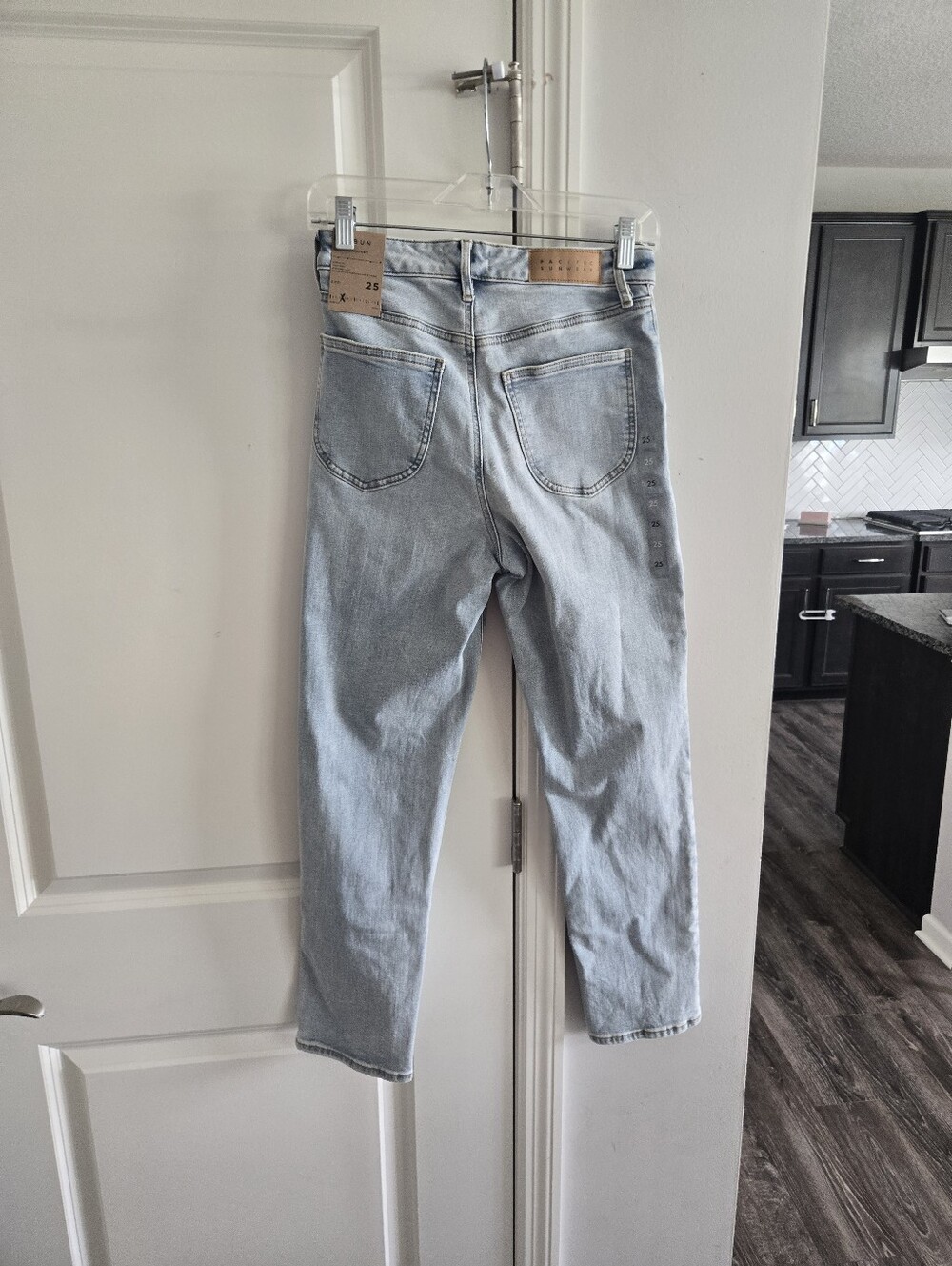 Pacsun Womens Light Blue Curve Straight Leg Jeans - Picture 3 of 5